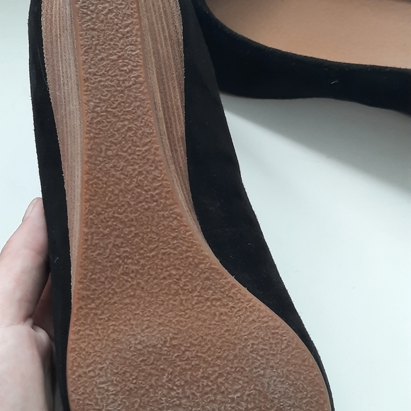 Black suede kitten Heels - Picture 4 of 5